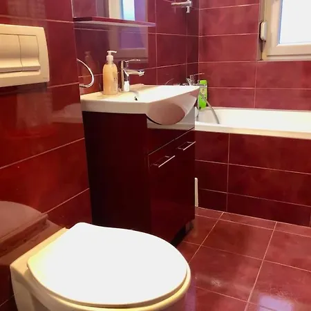 Joy Martirilor Giroc 4 Lägenhet Timişoara