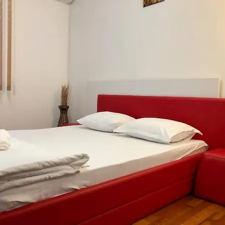 Joy Martirilor Giroc 4 Appartement *