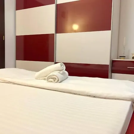 Joy Martirilor Giroc 4 Appartement *
