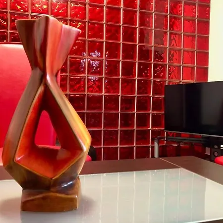 Lägenhet Joy Martirilor Giroc 4 *