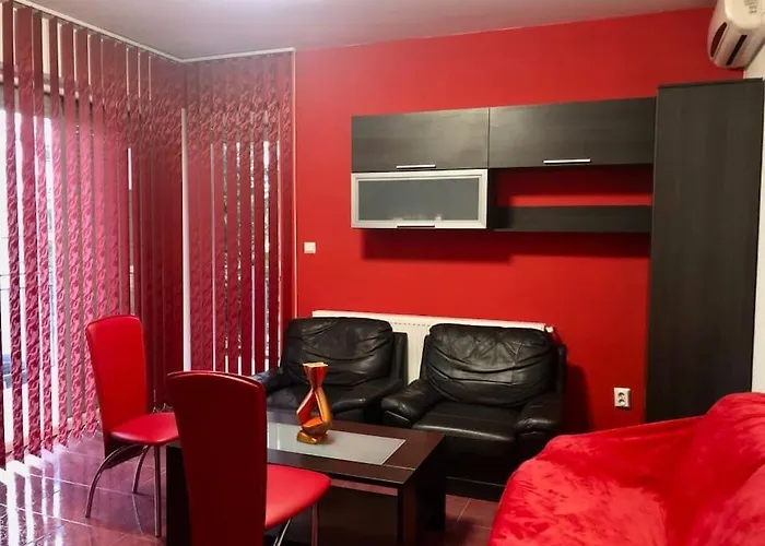 Joy Martirilor Giroc 4 Apartment